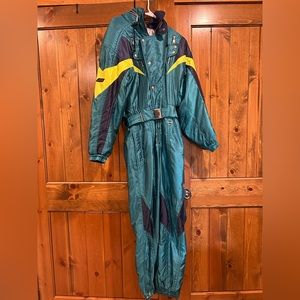 Descente men’s retro ski suit. Size small.